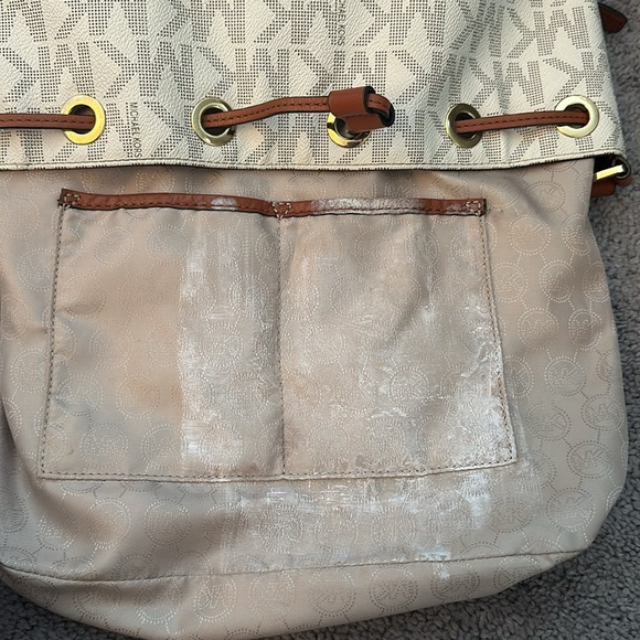 Michael Kors Bucket Bag - Picture 10 of 11